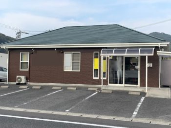 小田郡矢掛の店舗を外壁も屋根も長持ちのフッ素で塗り替えました