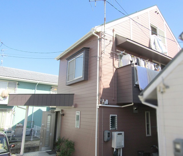 屋根に防水紙を貼ったところ