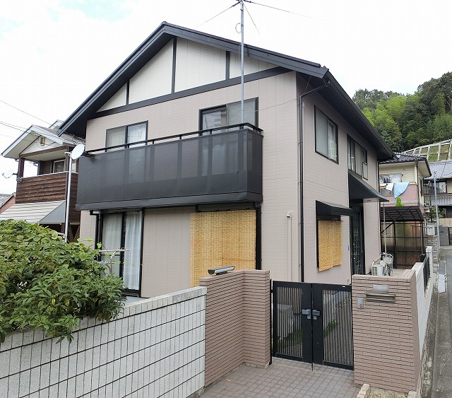 倉敷市 外壁も屋根も無機塗料で塗装 樋も交換しました 岡山県倉敷で外壁塗装をするならリフォームサポート塗夢にお任せ