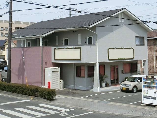 倉敷市でアパート外壁をくすみピンクに塗り替えされたお客様